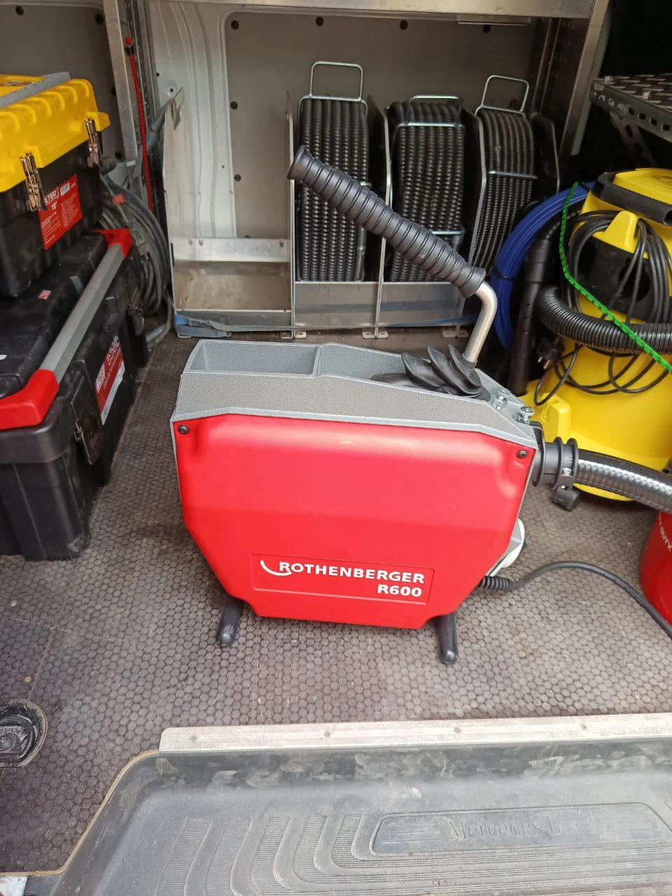 Машина за отпушване на канали